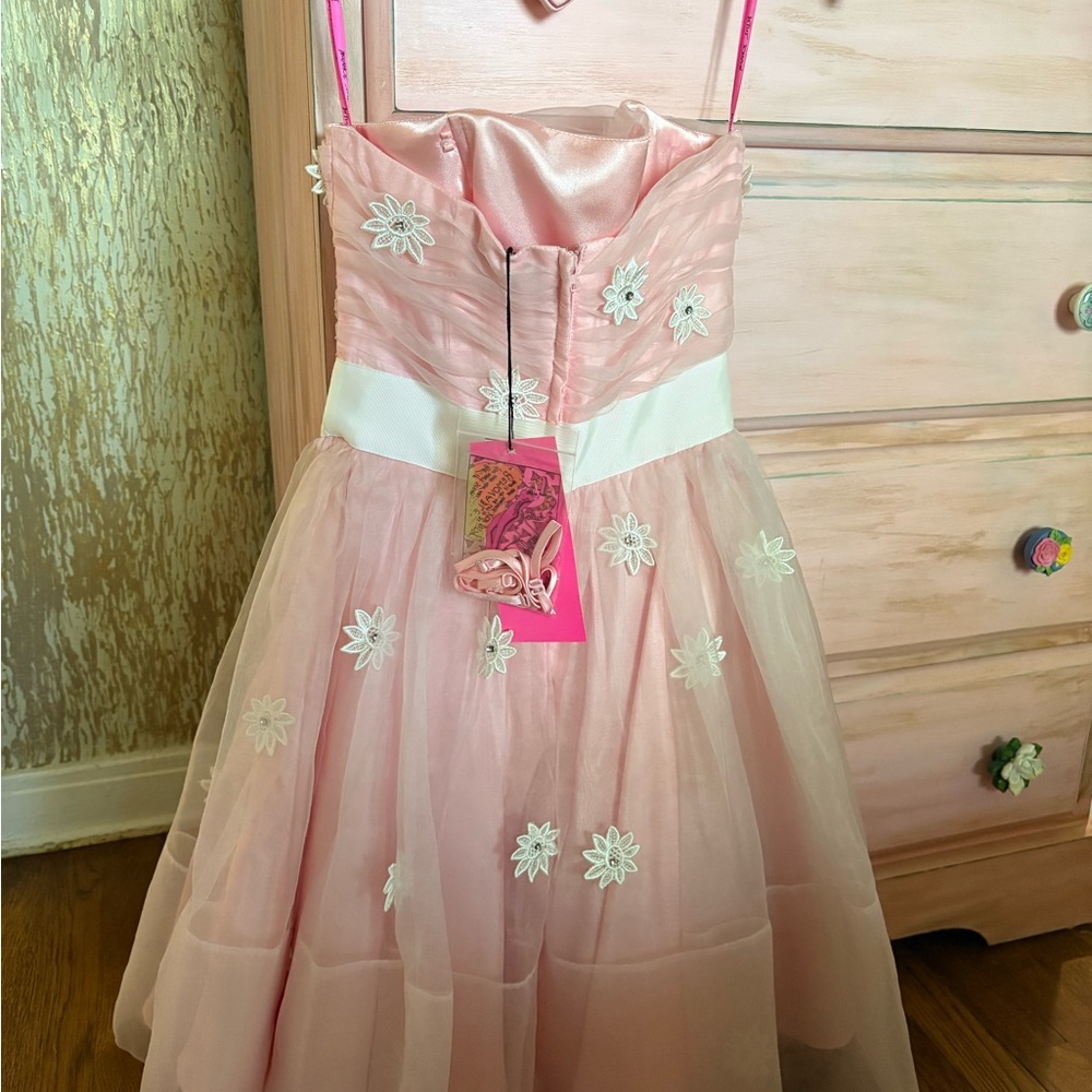 Betsey Johnson Pink Dress with White Waistband and Floral Appliqués - Picture 2 of 5